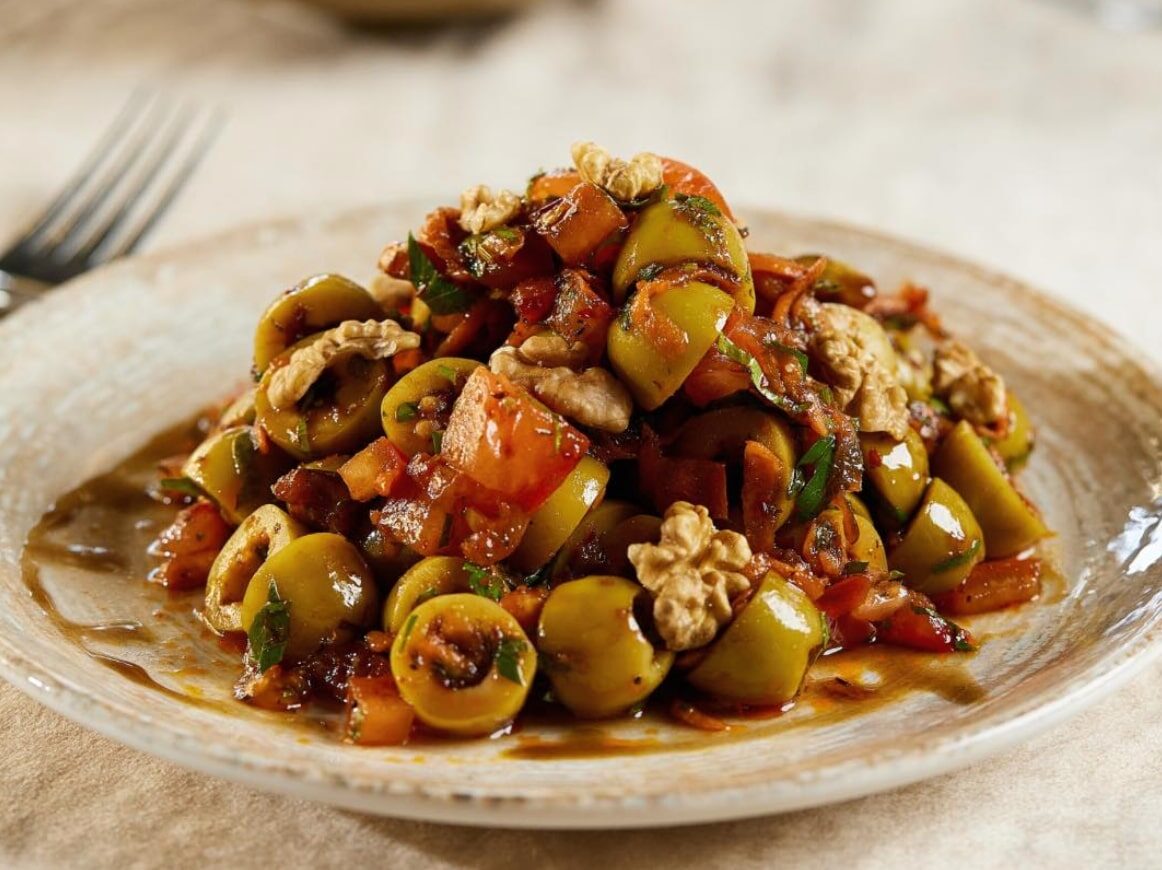 salata de masline reteta libaneza la BellaLuna Bucuresti