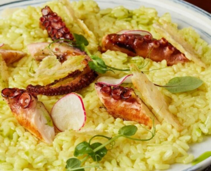 Risotto cu caracatiță în stil italian servit la Bella Luna București